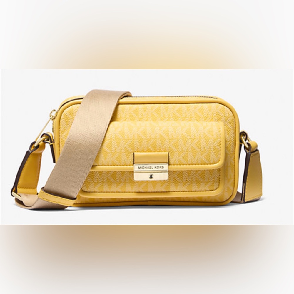 Michael Kors Bradshaw Extra small Signature logo camera crossbody Bag